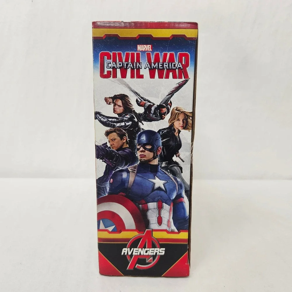 Hasbro Marvel Civil War Iron Man Arc FX Armor Gloves Motion Lights Sounds B5780